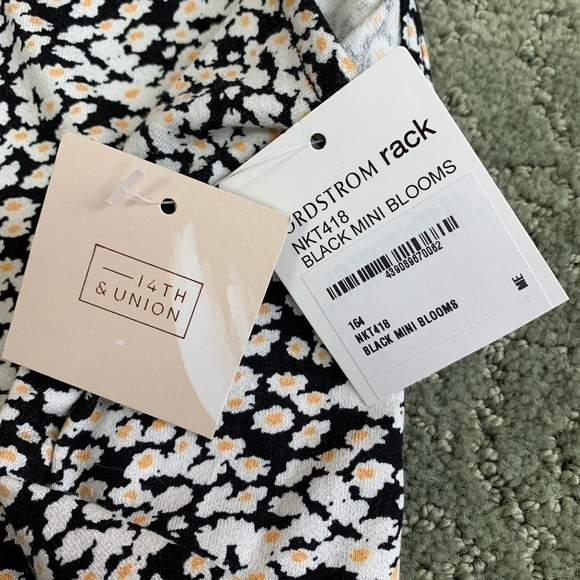 14th & Union Sz M NWT Mini Blooms Tank Top - Picture 6 of 8